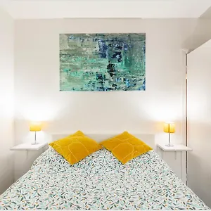  Villa Cheerful 3 Bedroom Entire - Newly Furnished